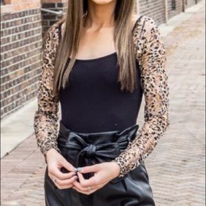 NEW Peach Love California Leopard Print Mesh Sleeve Bodysuit Size Large